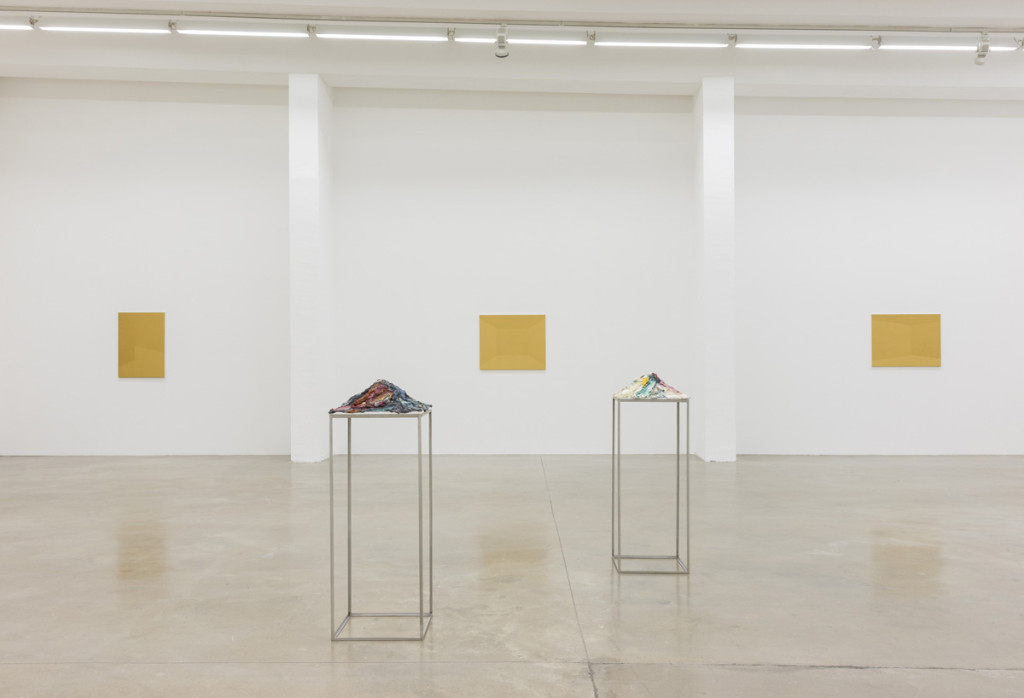 Futo Akiyoshi, 2015, exhibition view, Adherence